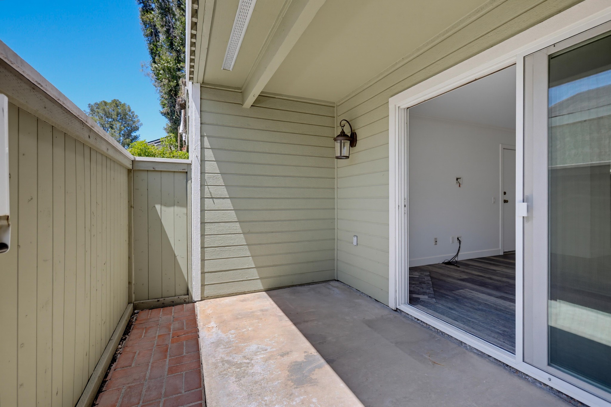 Virtual tour photo 48 of 50 for 23411 Cambridge Rd