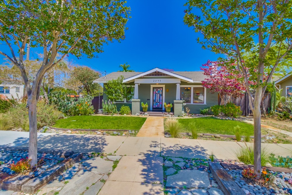 Virtual tour photo 1 of 62 for 2345 Bancroft St