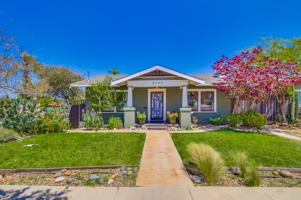 Virtual tour photo 4 of 62 for 2345 Bancroft St
