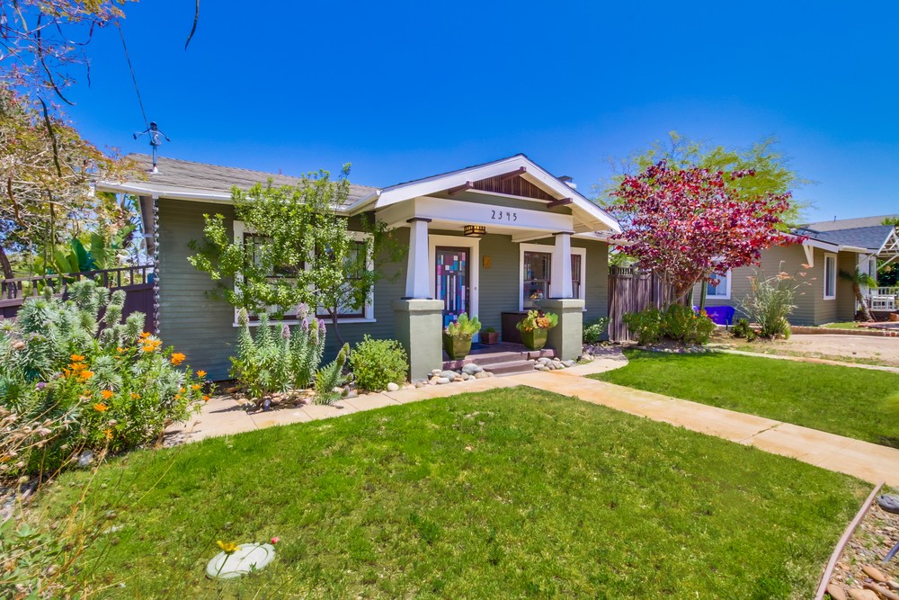 Virtual tour photo 5 of 62 for 2345 Bancroft St