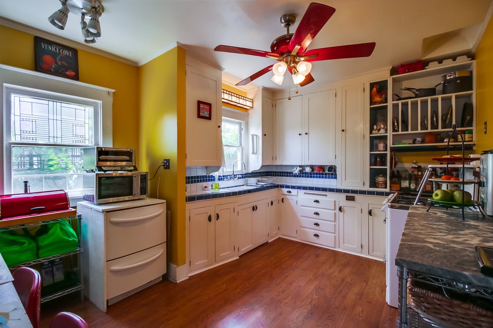 Virtual tour photo 14 of 62 for 2345 Bancroft St