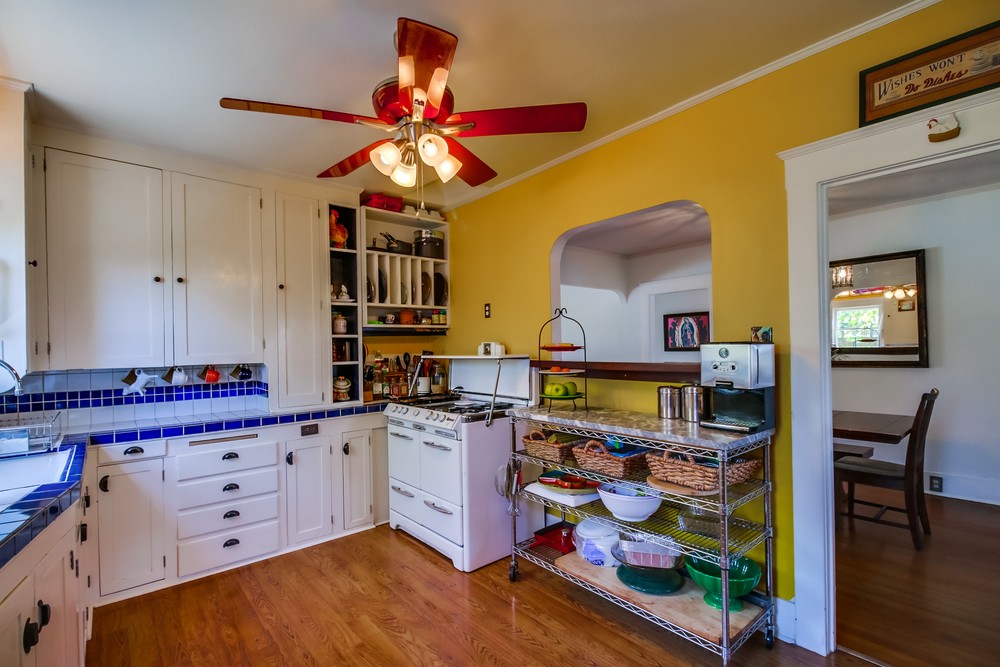 Virtual tour photo 15 of 62 for 2345 Bancroft St
