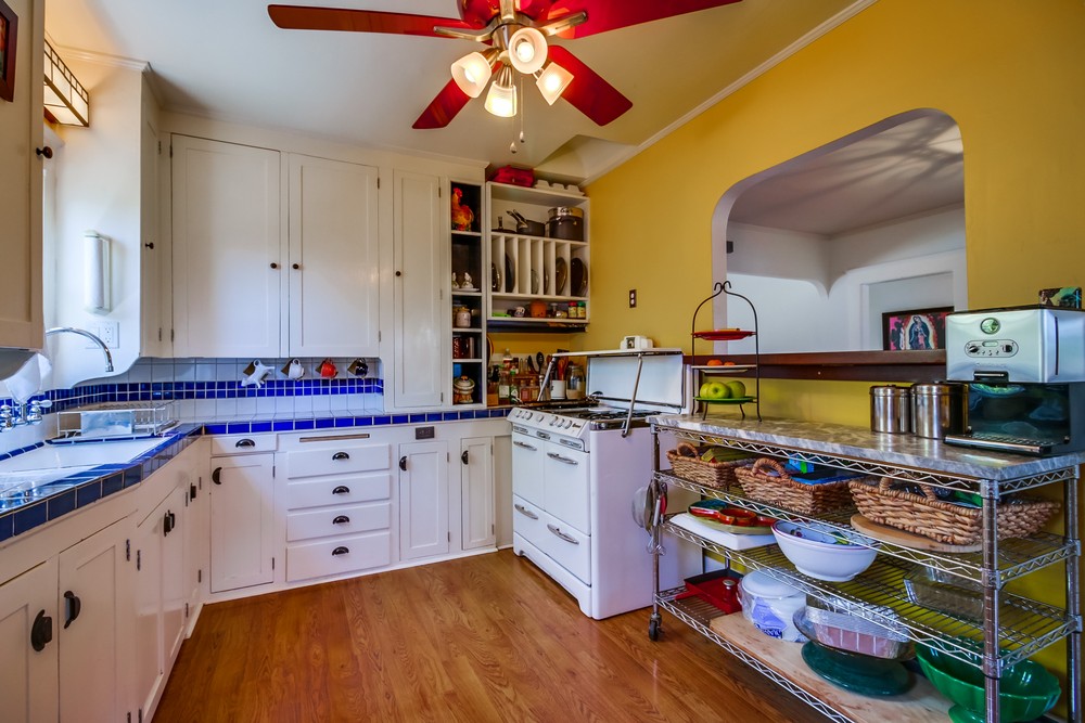 Virtual tour photo 16 of 62 for 2345 Bancroft St