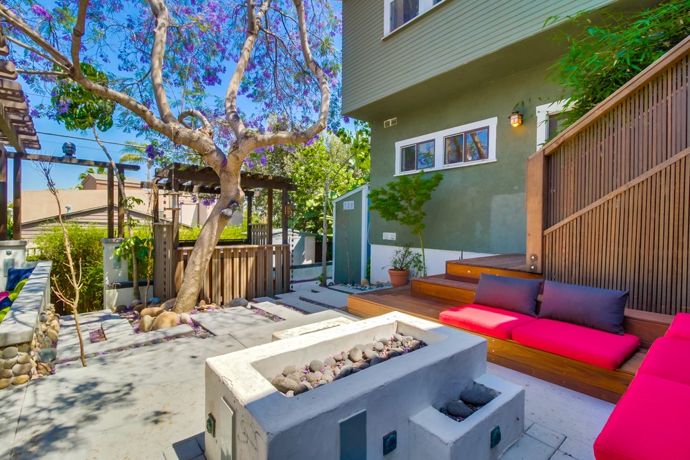 Virtual tour photo 36 of 62 for 2345 Bancroft St
