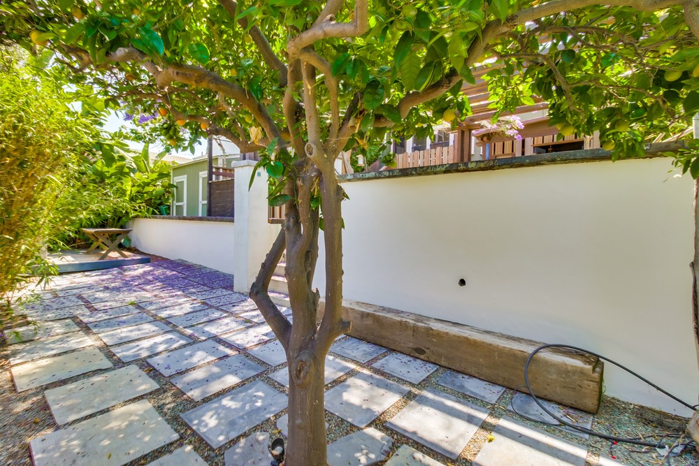 Virtual tour photo 51 of 62 for 2345 Bancroft St
