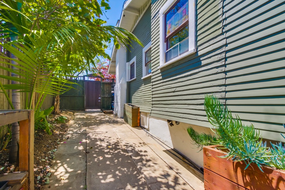 Virtual tour photo 63 of 62 for 2345 Bancroft St