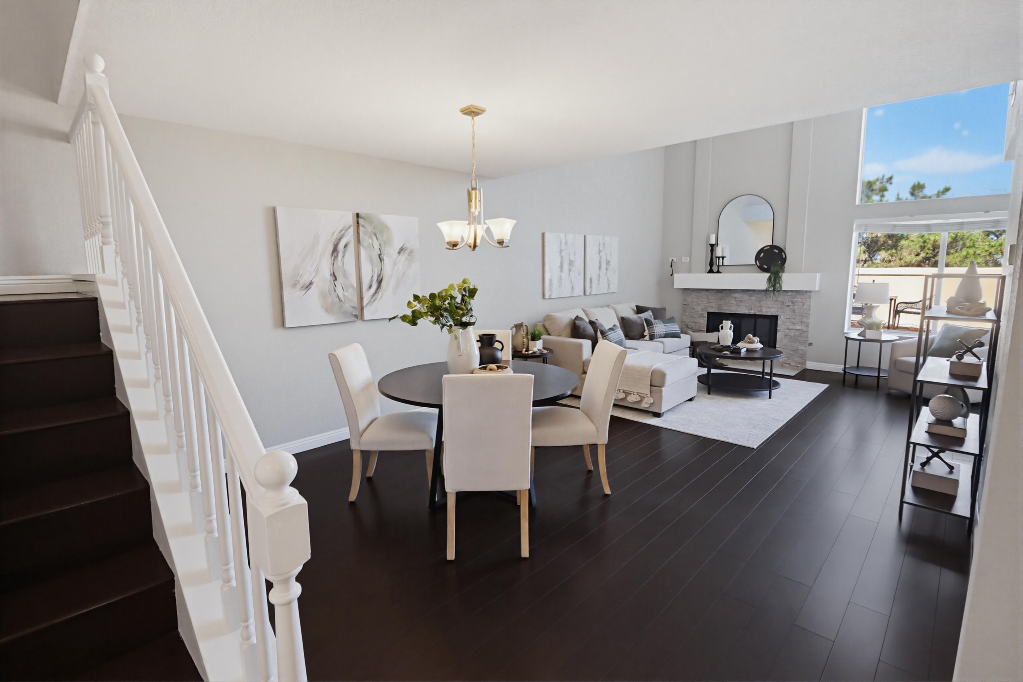 Virtual tour photo 7 of 53 for 2345 Greenbriar Dr