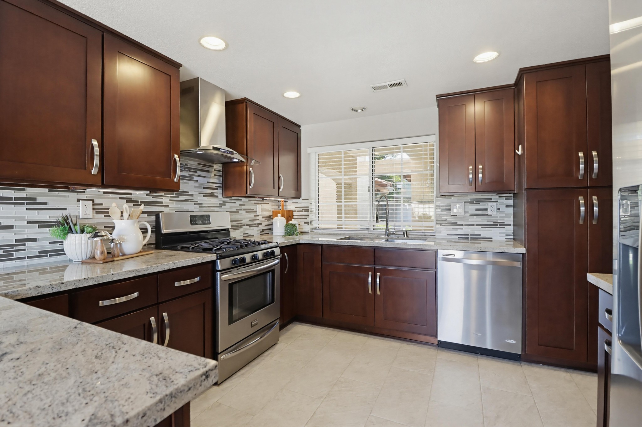 Virtual tour photo 15 of 53 for 2345 Greenbriar Dr