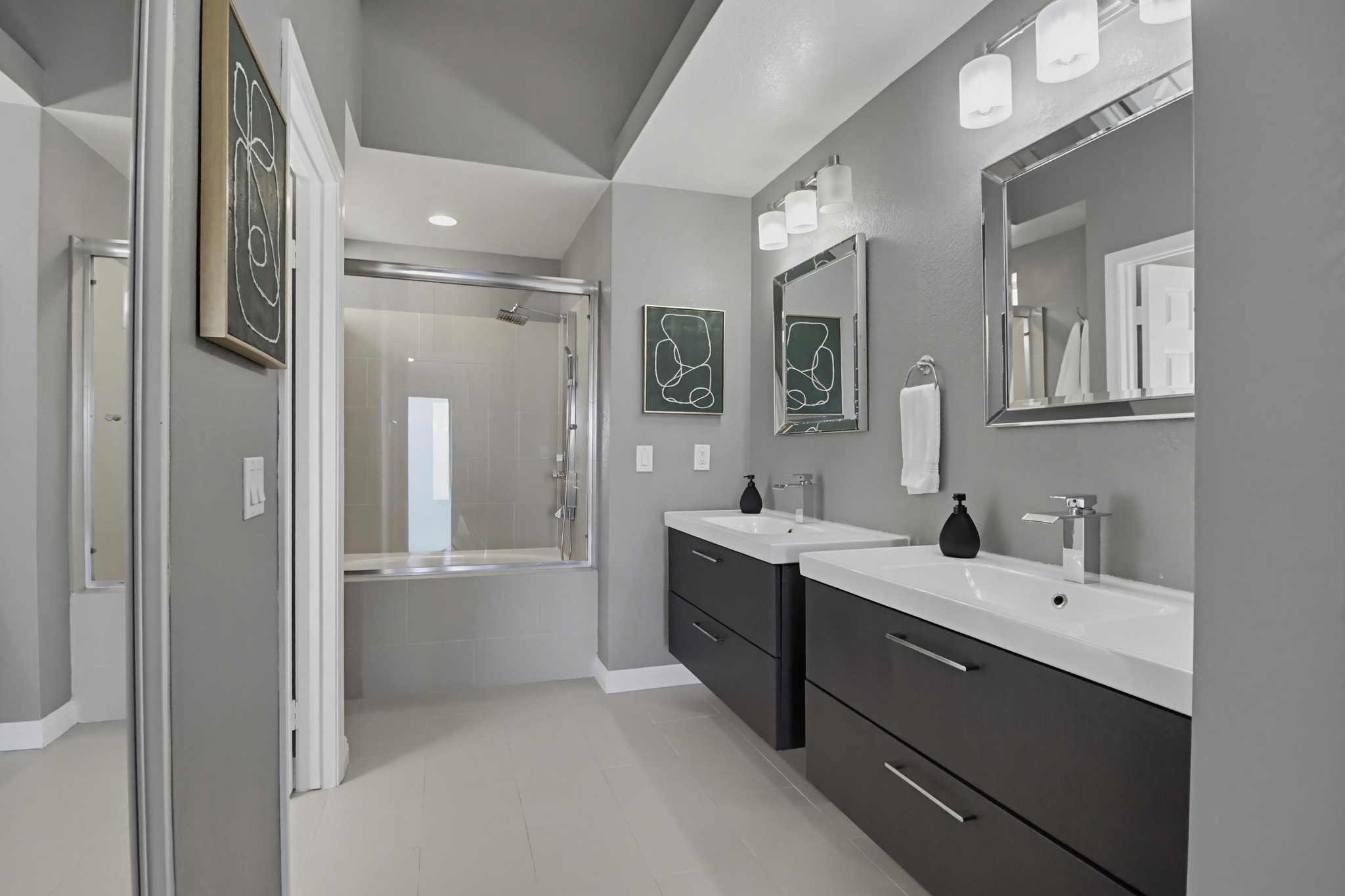 Virtual tour photo 28 of 53 for 2345 Greenbriar Dr