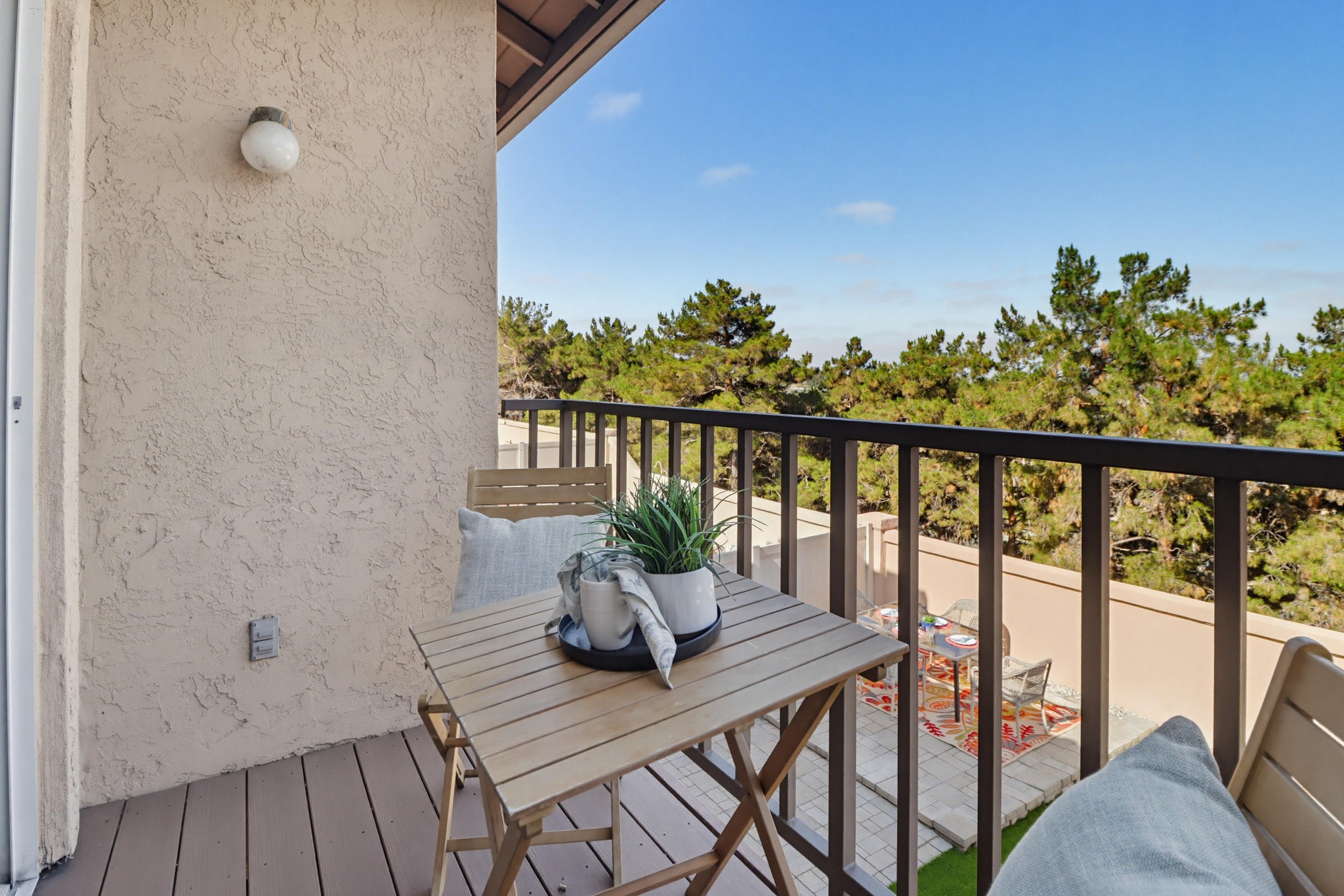 Virtual tour photo 32 of 53 for 2345 Greenbriar Dr