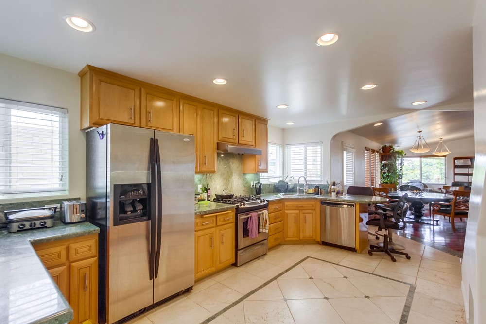 Virtual tour photo 20 of 54 for 2345 W Jewett St