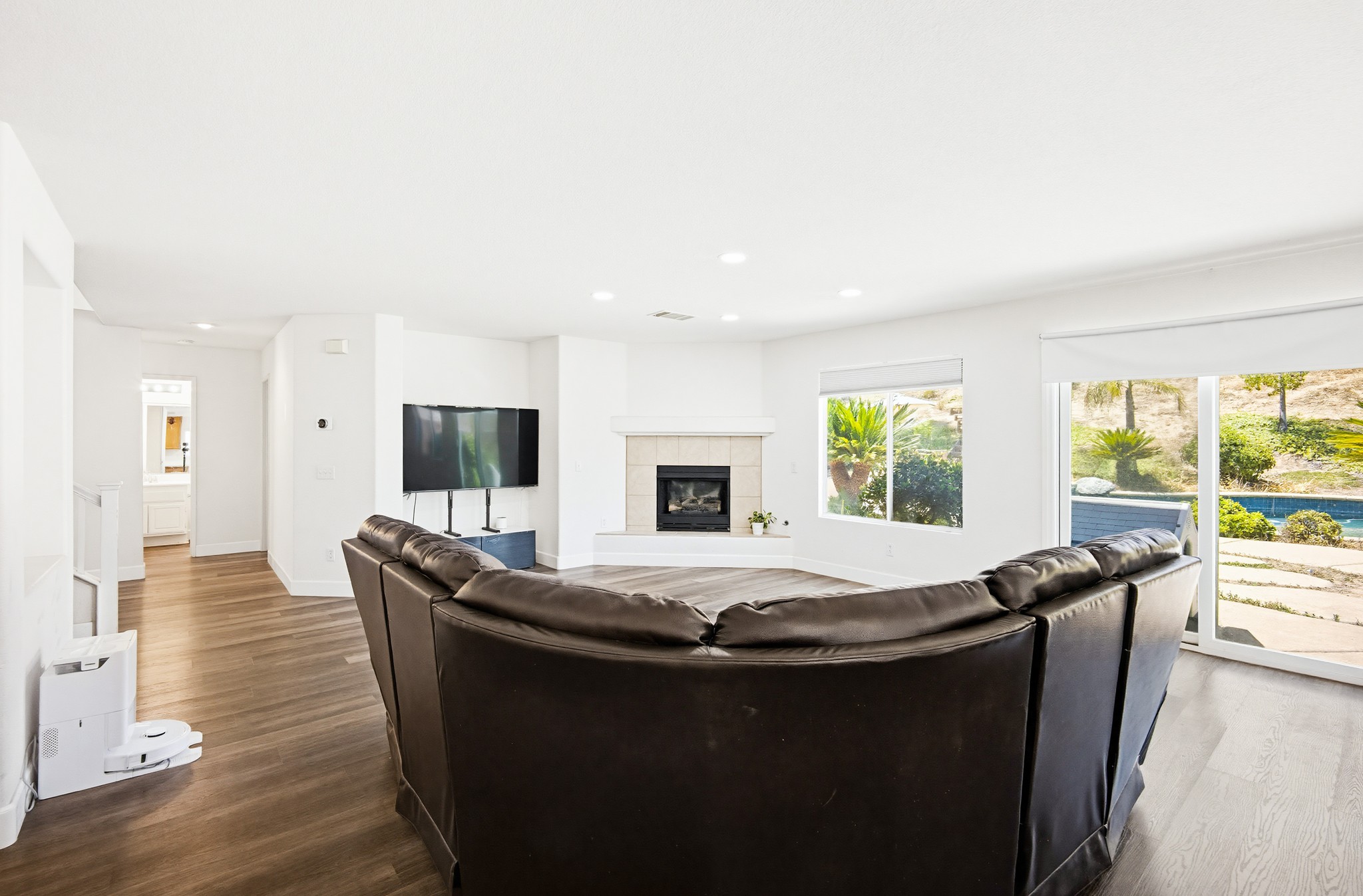 Virtual tour photo 16 of 52 for 23492 Mountain Breeze Dr