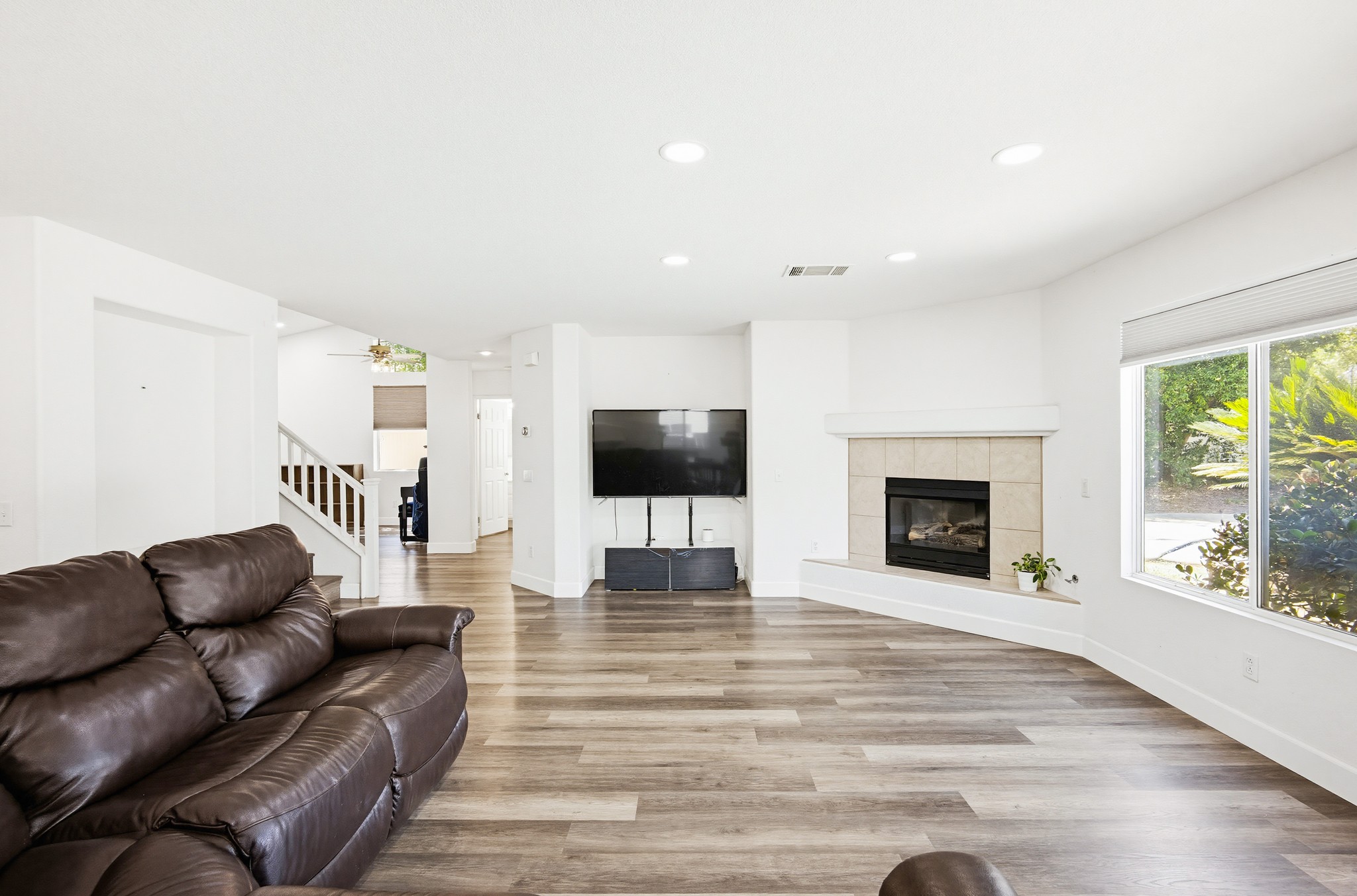 Virtual tour photo 17 of 52 for 23492 Mountain Breeze Dr