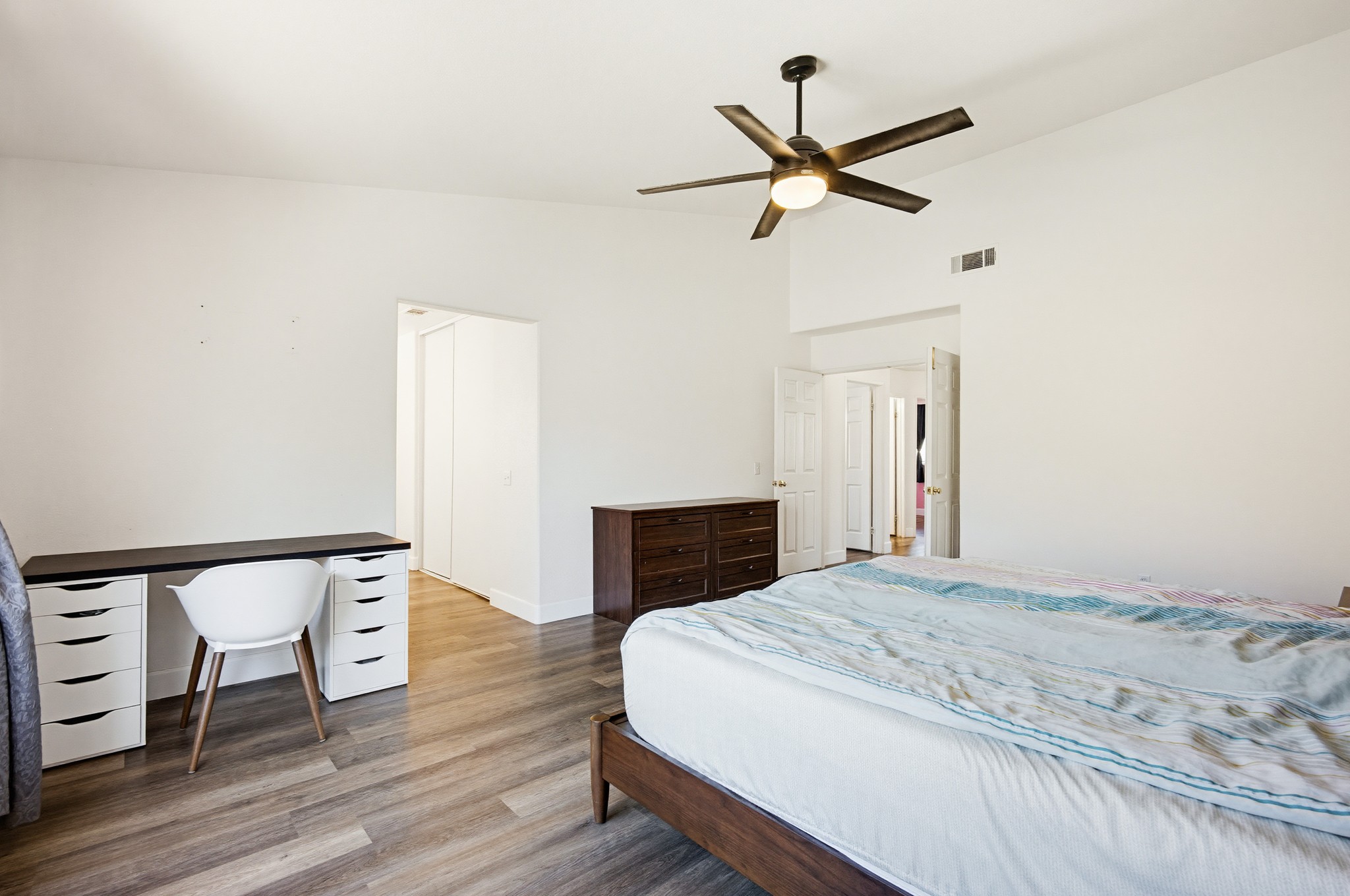 Virtual tour photo 34 of 52 for 23492 Mountain Breeze Dr