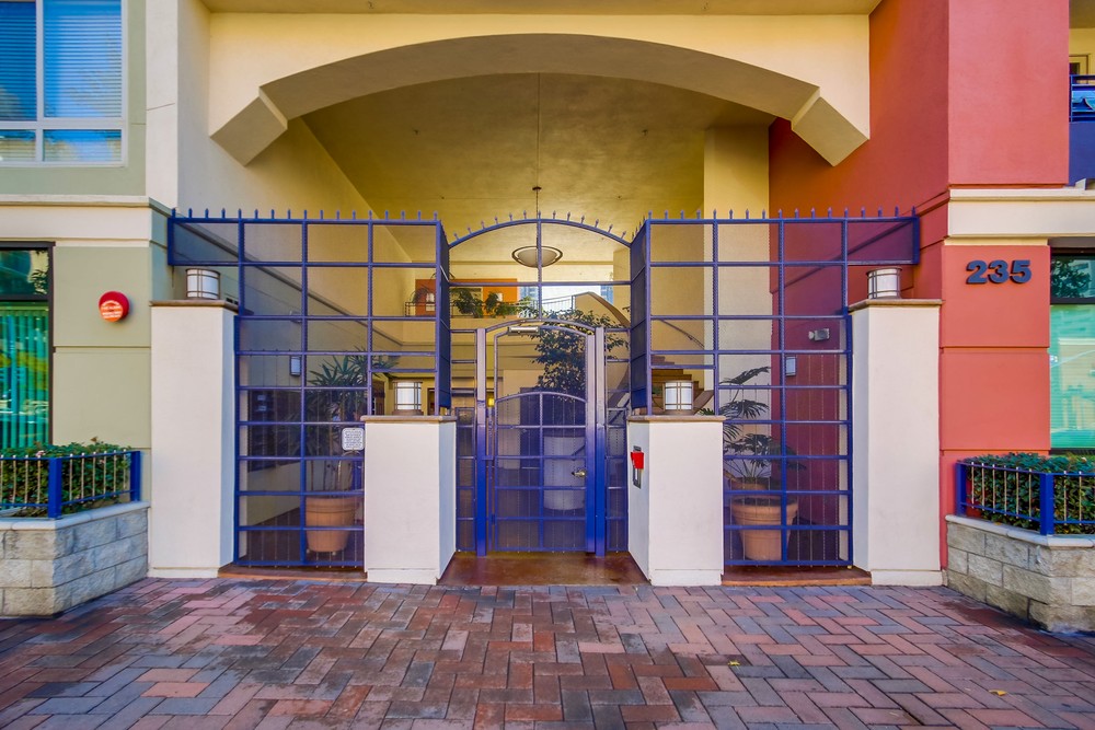 Virtual tour photo 7 of 67 for 235 Market St #209