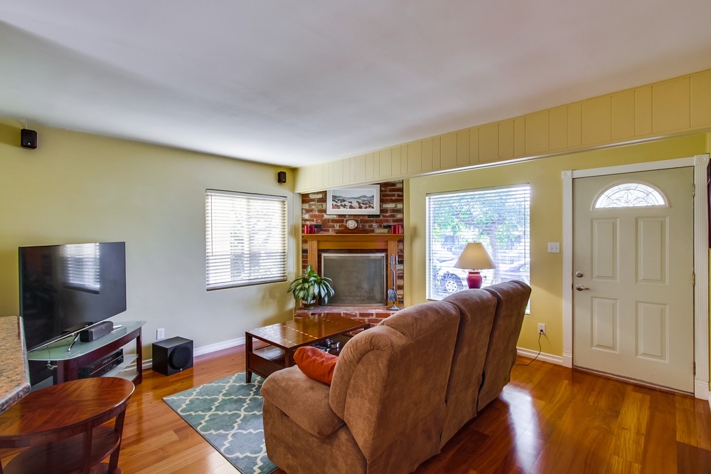 Virtual tour photo 5 of 26 for 2351 Shamrock St