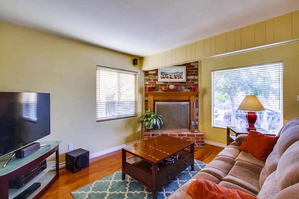 Virtual tour photo 6 of 26 for 2351 Shamrock St