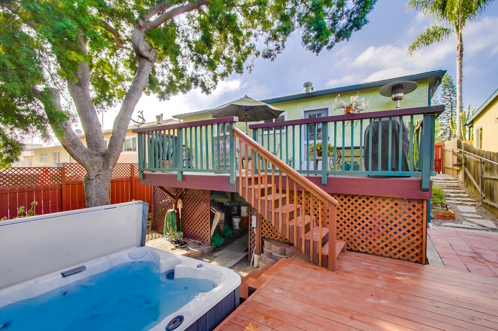 Virtual tour photo 21 of 26 for 2351 Shamrock St
