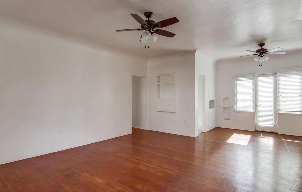 Virtual tour photo 17 of 33 for 2352 1/2 Third Ave