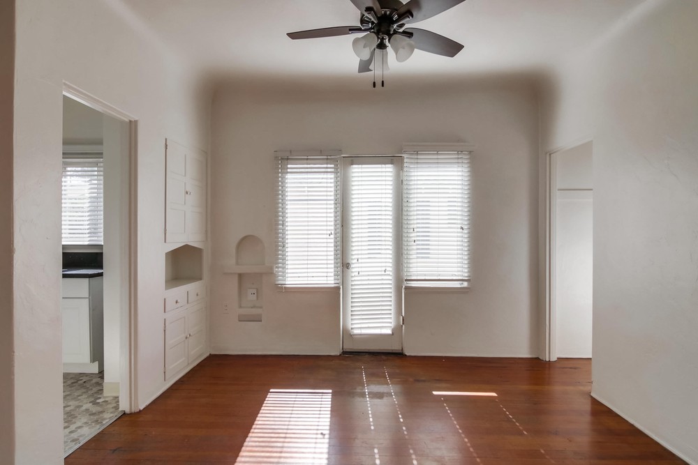 Virtual tour photo 18 of 33 for 2352 1/2 Third Ave