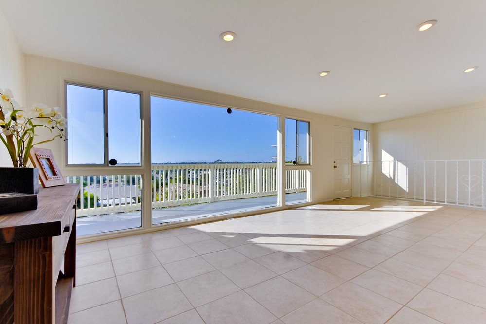 Virtual tour photo 9 of 42 for 2352 55th Street