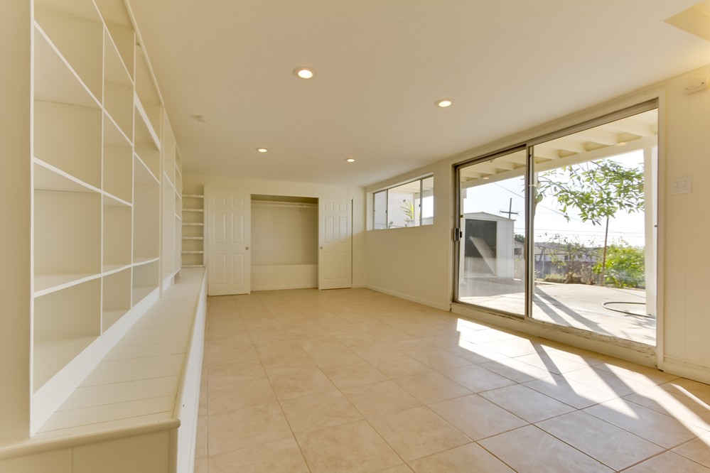 Virtual tour photo 27 of 42 for 2352 55th Street