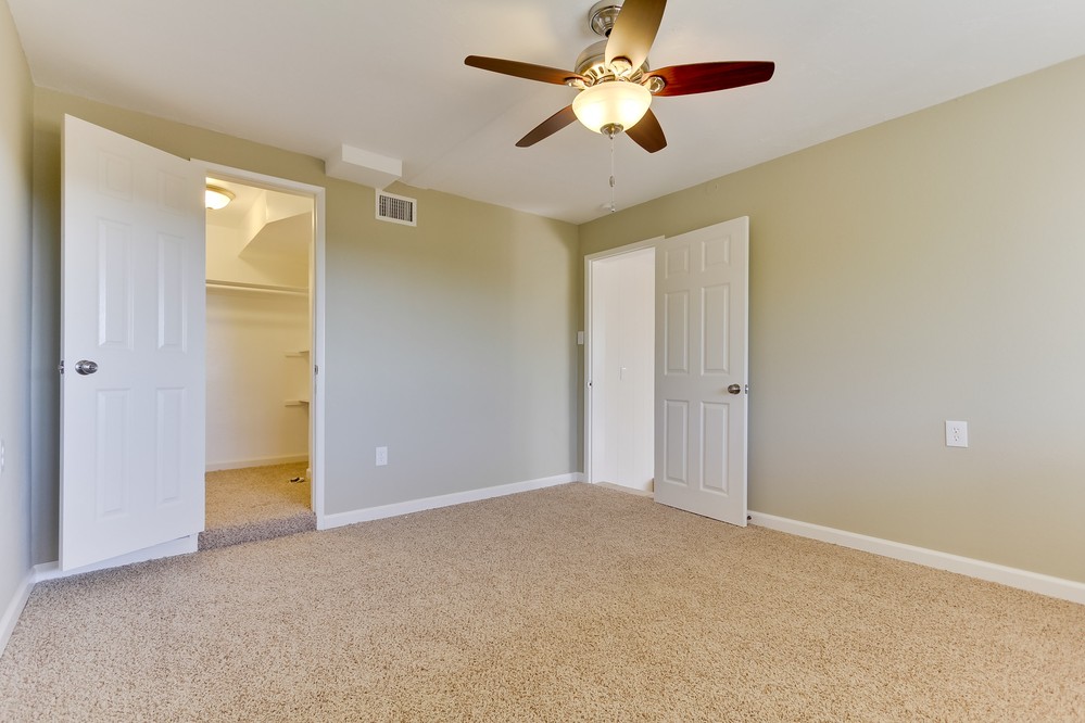 Virtual tour photo 33 of 42 for 2352 55th Street