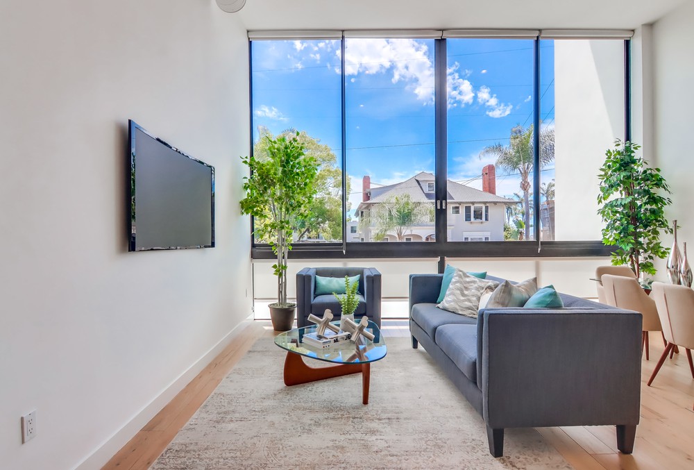 Virtual tour photo 6 of 53 for 2353 Front St