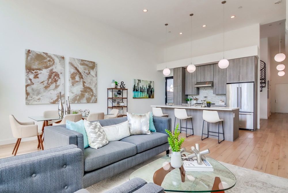 Virtual tour photo 12 of 53 for 2353 Front St