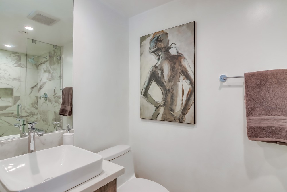Virtual tour photo 41 of 53 for 2353 Front St