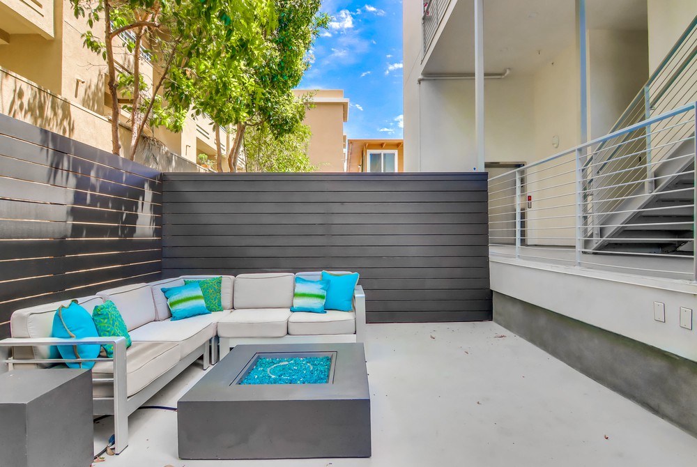 Virtual tour photo 52 of 53 for 2353 Front St