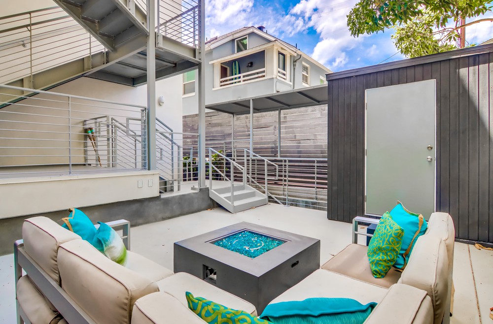 Virtual tour photo 53 of 53 for 2353 Front St