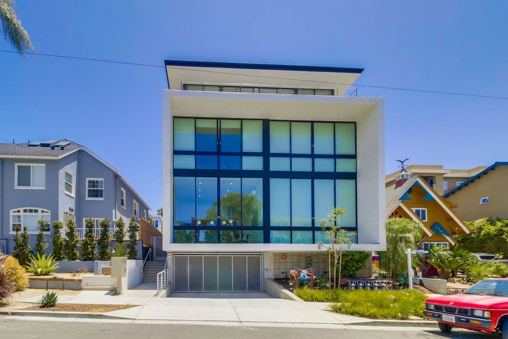 Virtual tour photo 3 of 47 for 2353 Front St