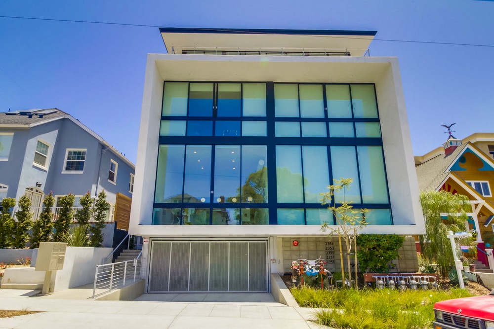 Virtual tour photo 4 of 47 for 2353 Front St