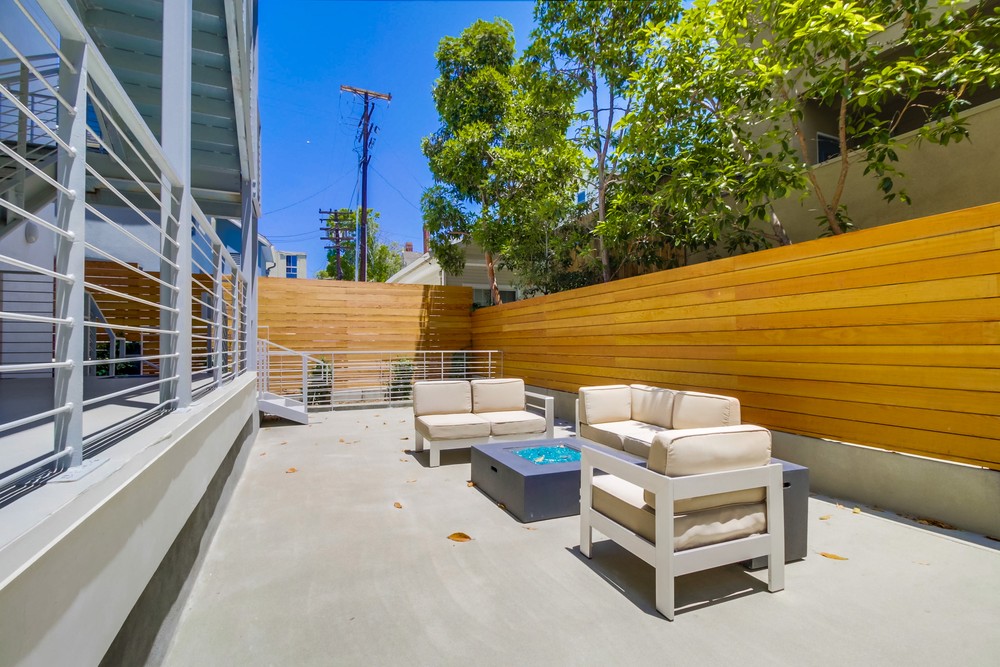 Virtual tour photo 9 of 47 for 2353 Front St
