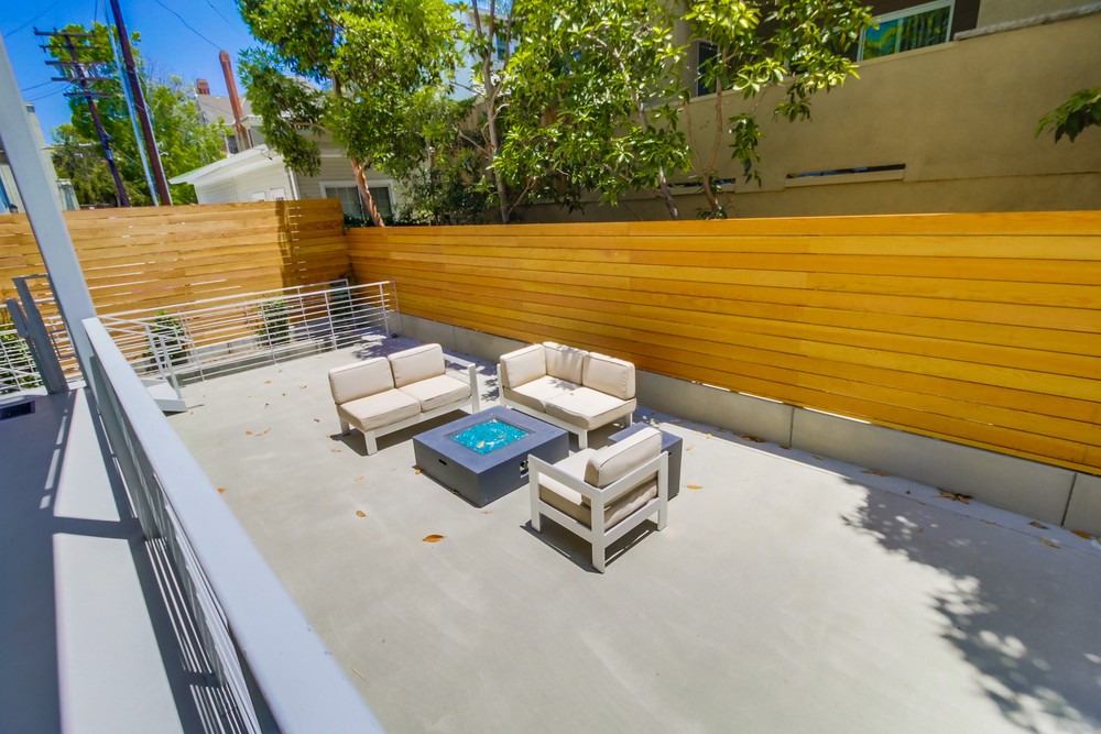 Virtual tour photo 10 of 47 for 2353 Front St