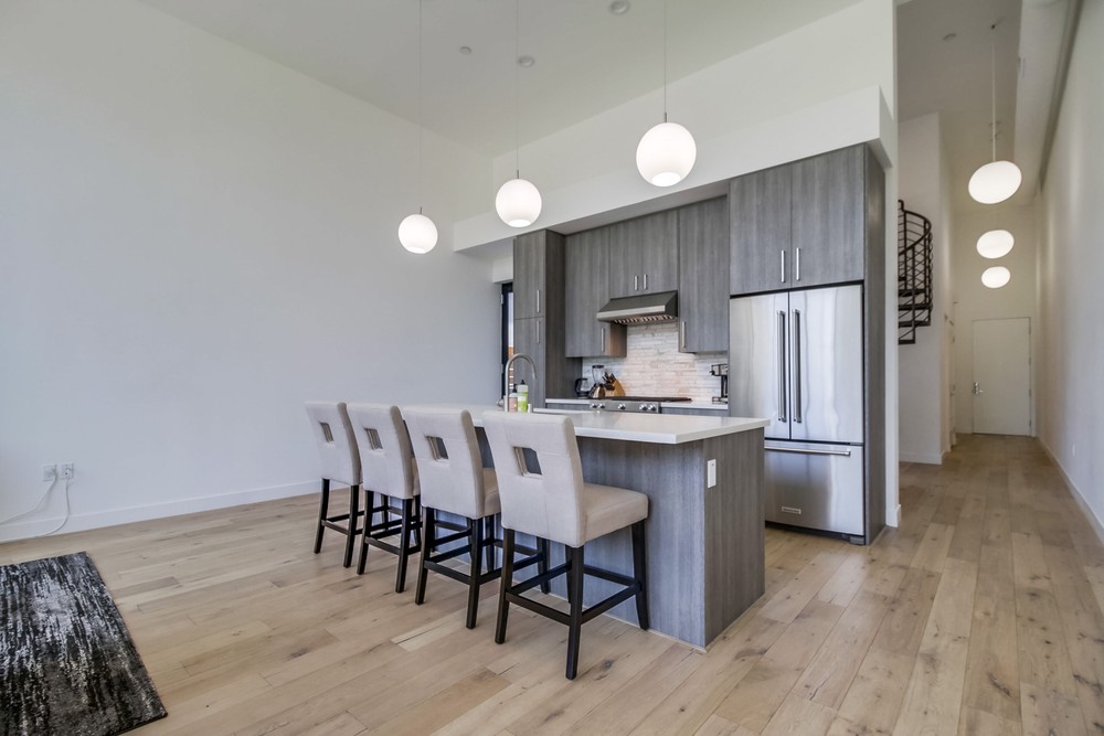 Virtual tour photo 17 of 47 for 2353 Front St