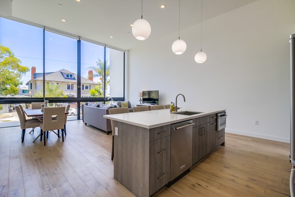 Virtual tour photo 21 of 47 for 2353 Front St
