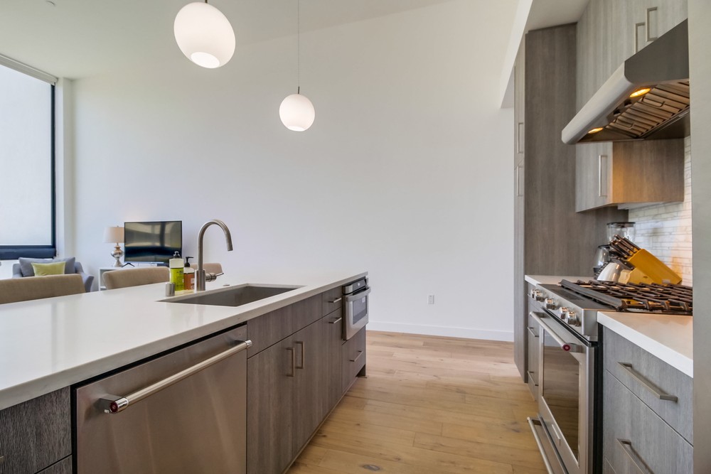 Virtual tour photo 23 of 47 for 2353 Front St
