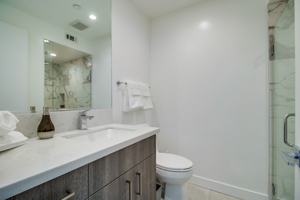 Virtual tour photo 26 of 47 for 2353 Front St