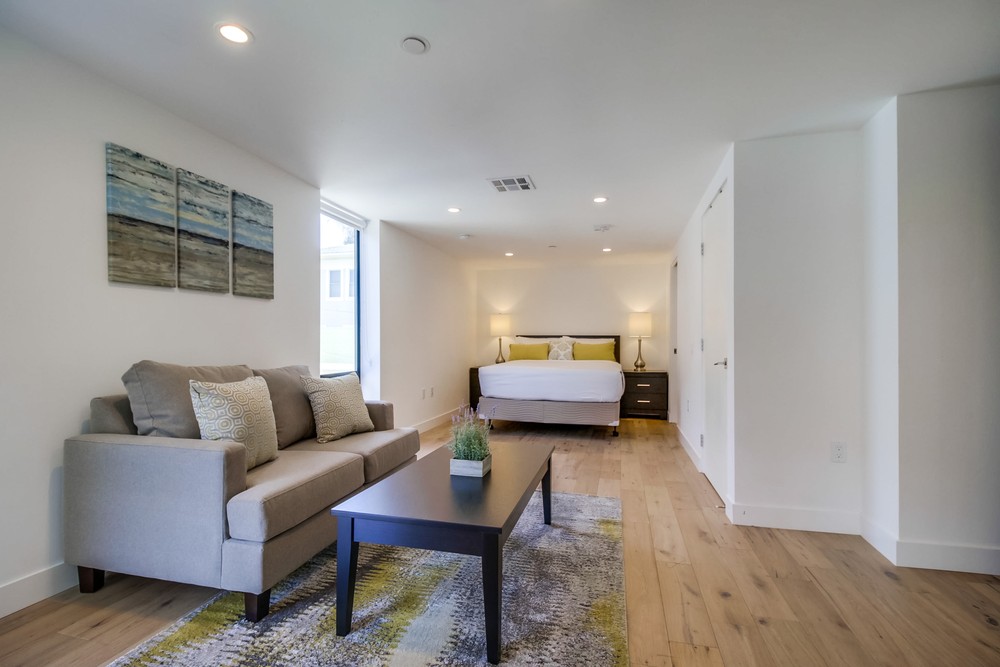 Virtual tour photo 34 of 47 for 2353 Front St