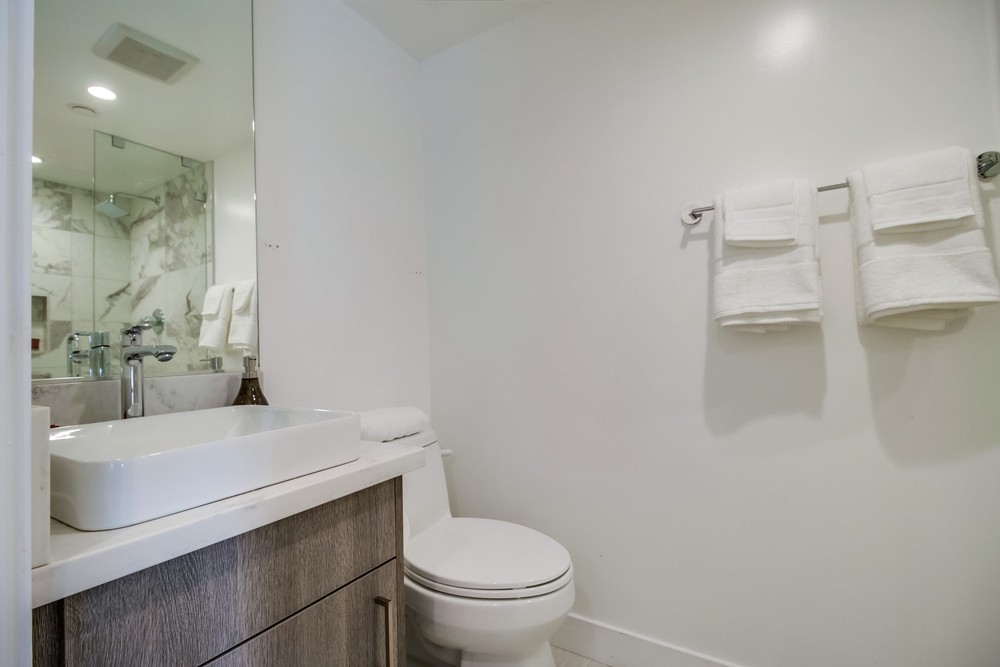 Virtual tour photo 39 of 47 for 2353 Front St