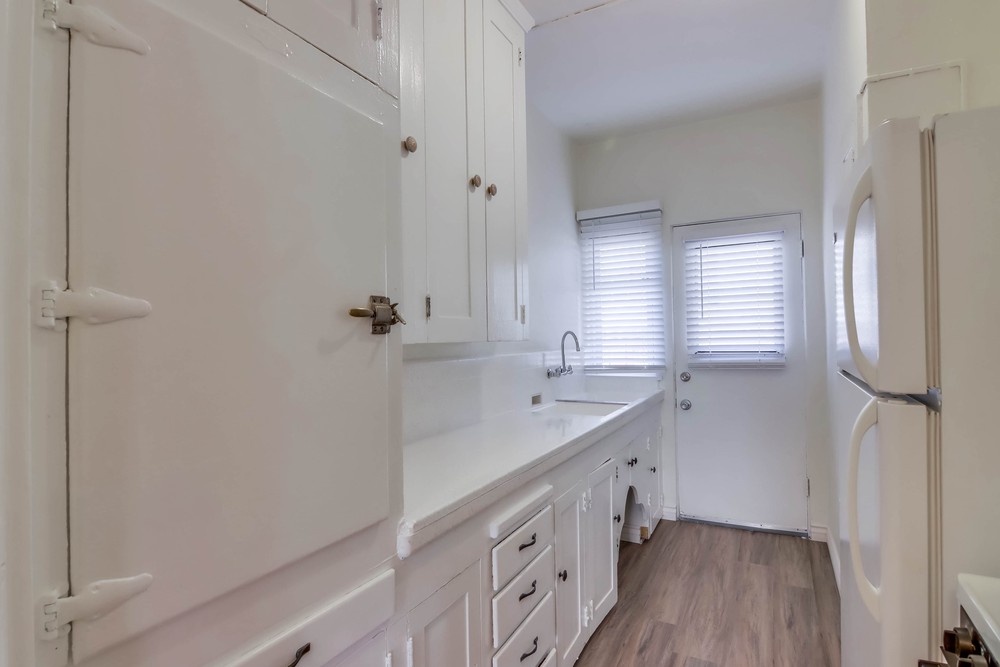 Virtual tour photo 18 of 25 for 2354 Third Ave