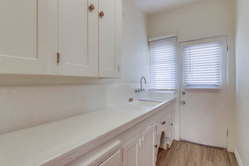 Virtual tour photo 20 of 25 for 2354 Third Ave