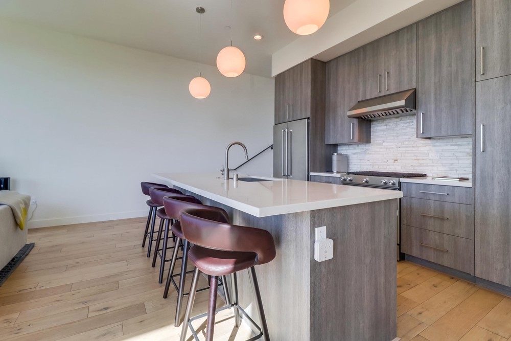 Virtual tour photo 16 of 37 for 2355 Front St #3