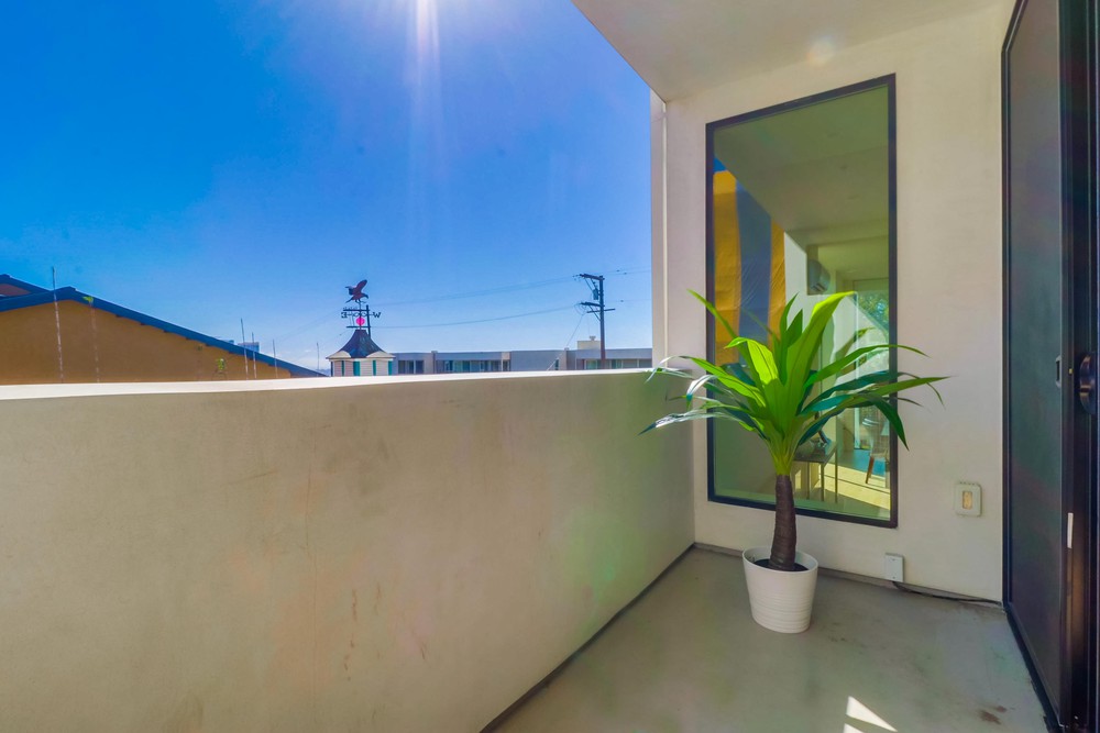 Virtual tour photo 36 of 37 for 2355 Front St #3