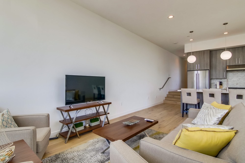 Virtual tour photo 4 of 46 for 2355 Front St