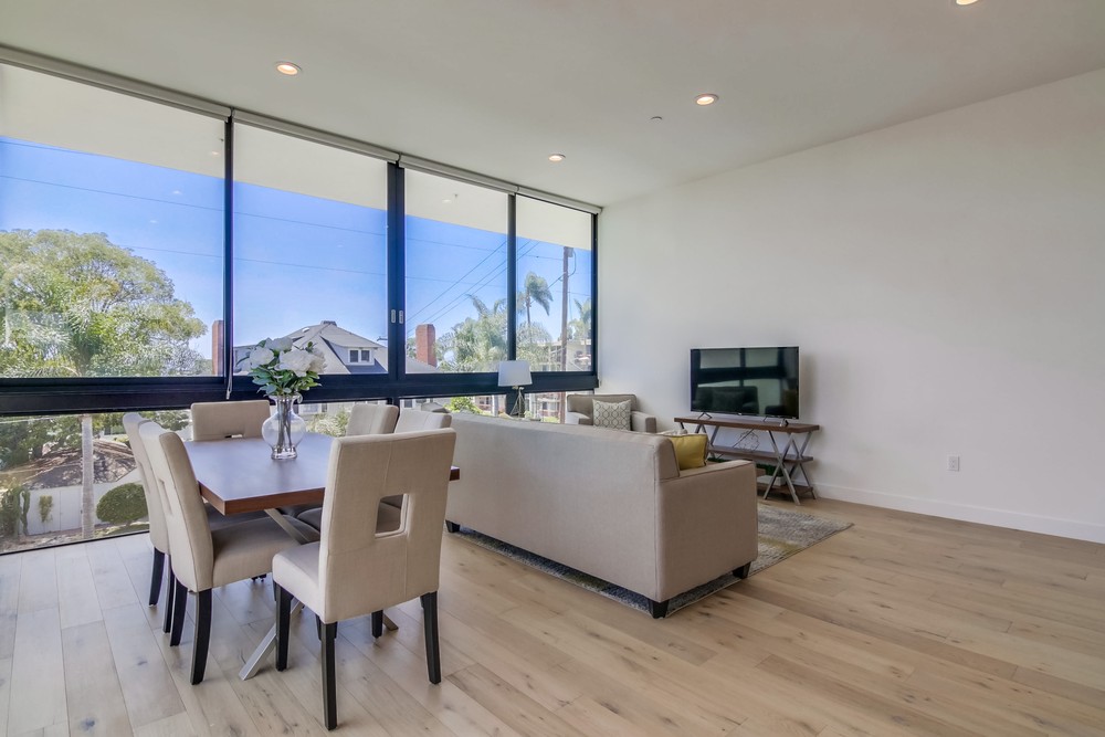 Virtual tour photo 7 of 46 for 2355 Front St