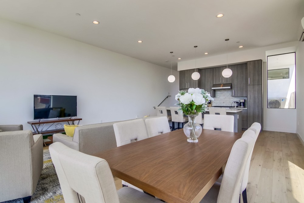 Virtual tour photo 8 of 46 for 2355 Front St