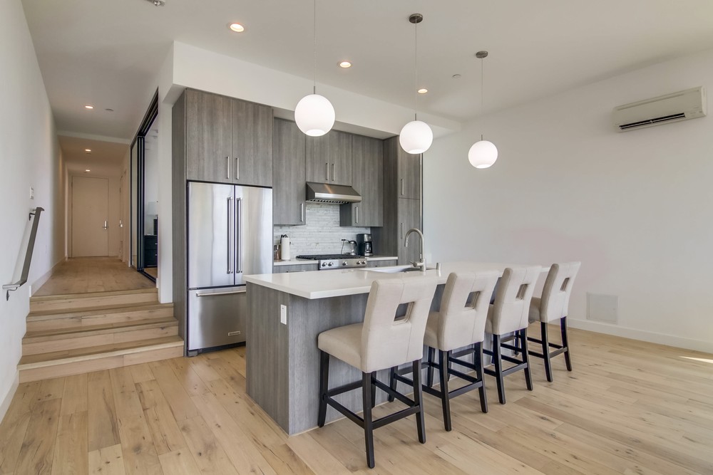 Virtual tour photo 9 of 46 for 2355 Front St